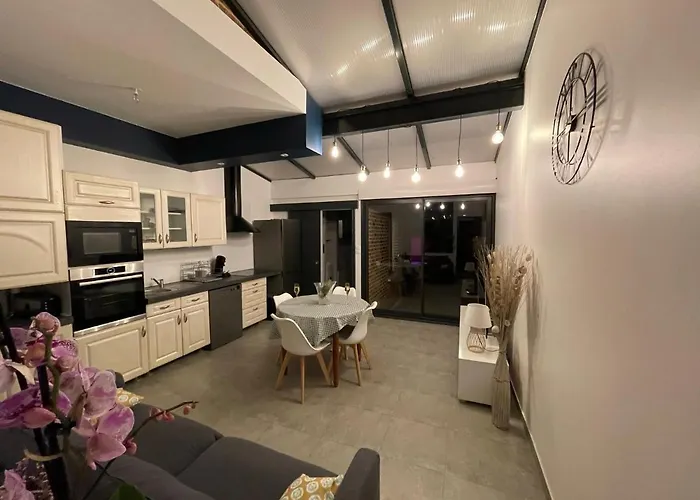 Le Secret D'agathe Амьен